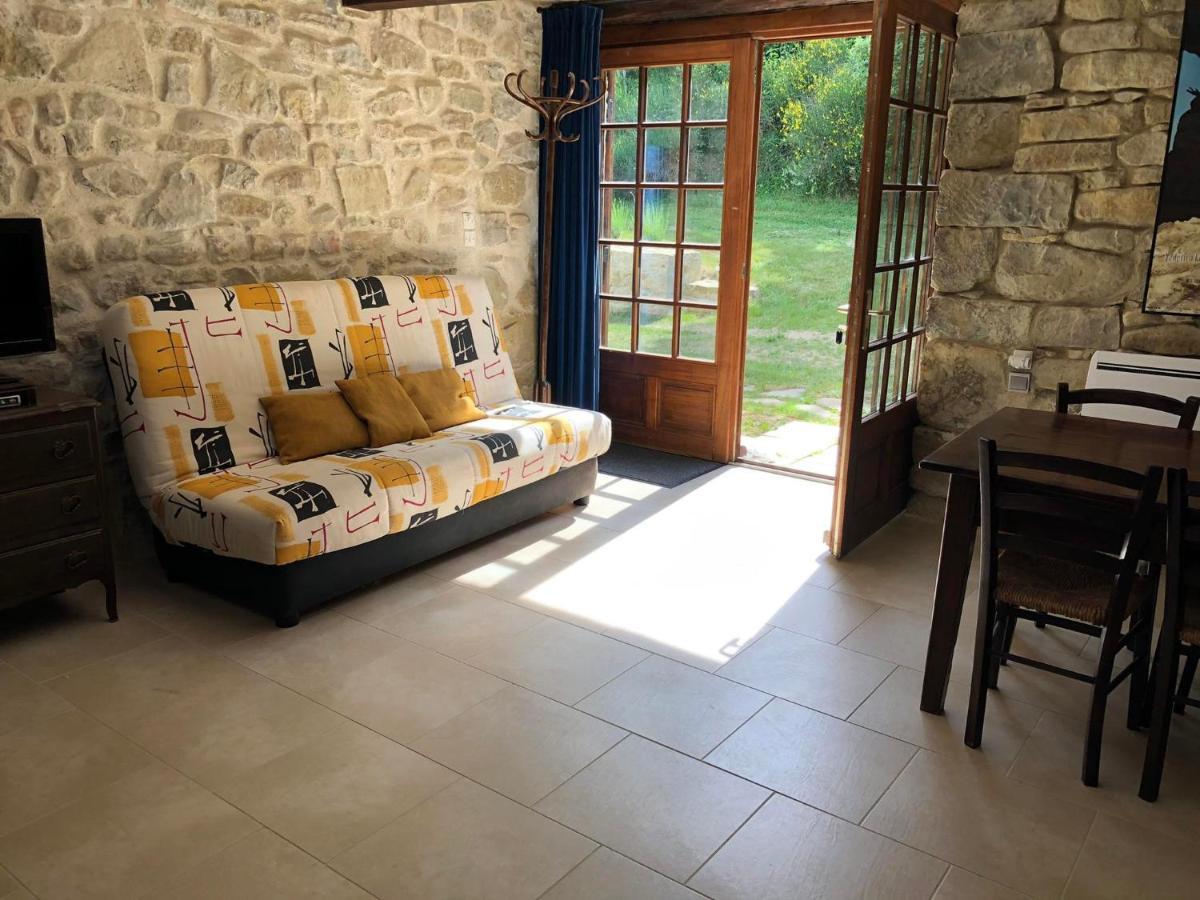 לינה וארוחת בוקר Comps  Weekend En Provence מראה חיצוני תמונה