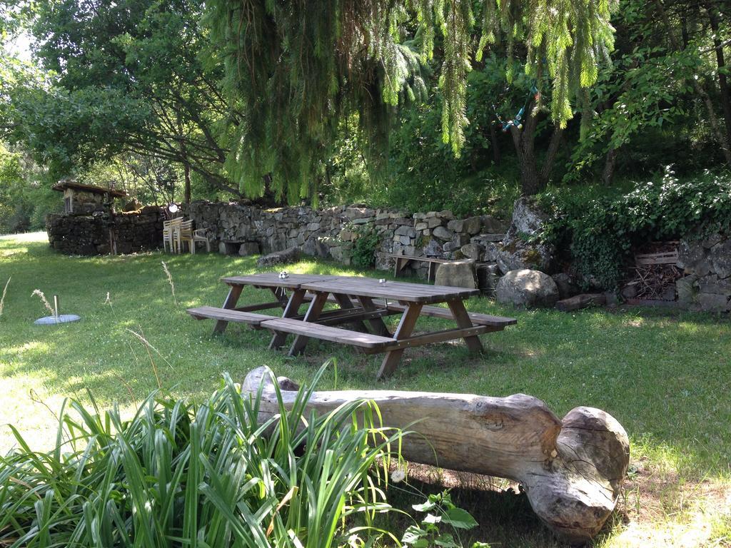 לינה וארוחת בוקר Comps  Weekend En Provence חדר תמונה