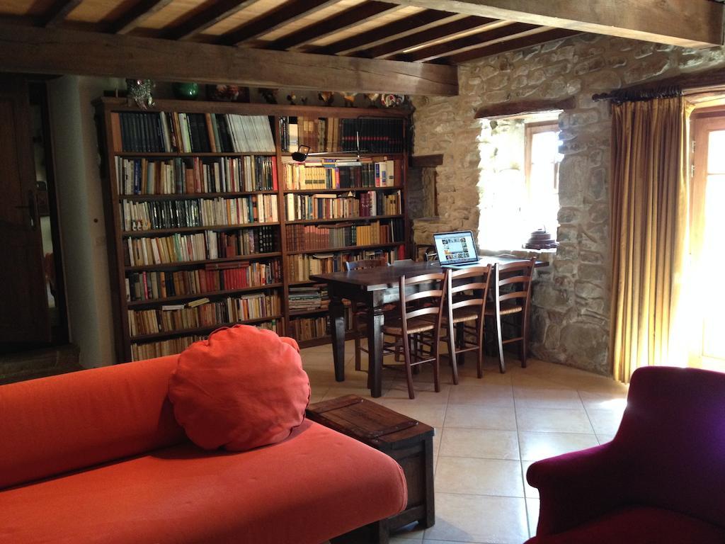 לינה וארוחת בוקר Comps  Weekend En Provence מראה חיצוני תמונה