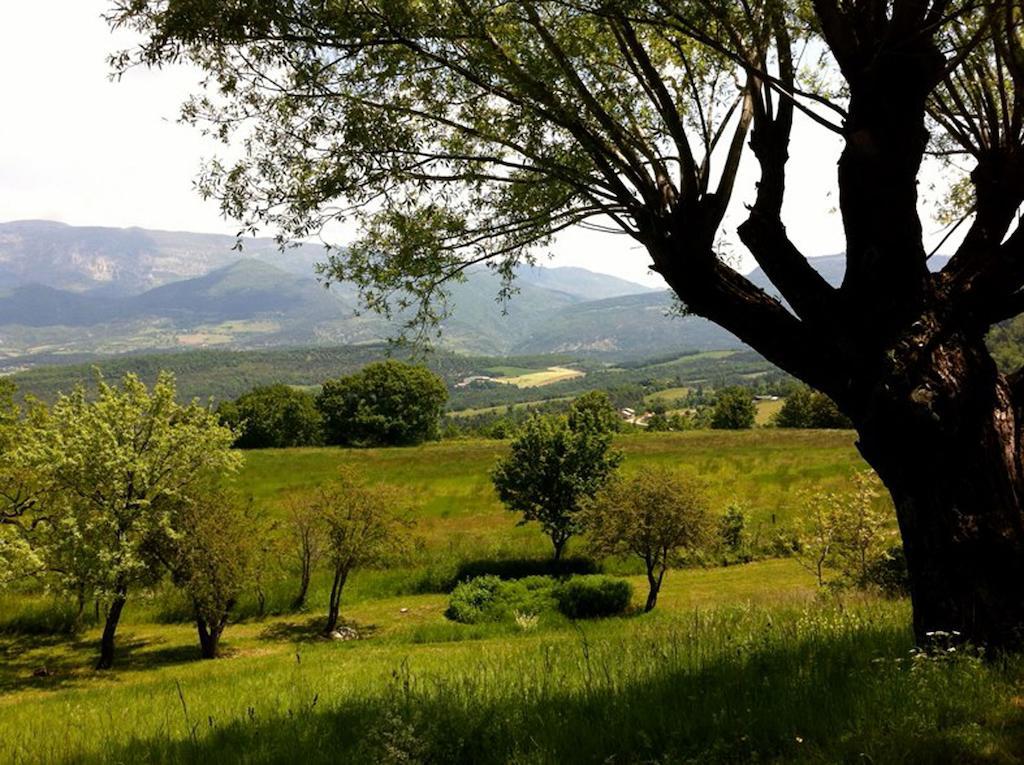 לינה וארוחת בוקר Comps  Weekend En Provence מראה חיצוני תמונה