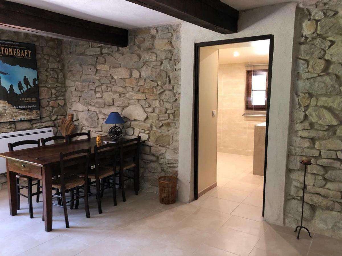לינה וארוחת בוקר Comps  Weekend En Provence מראה חיצוני תמונה